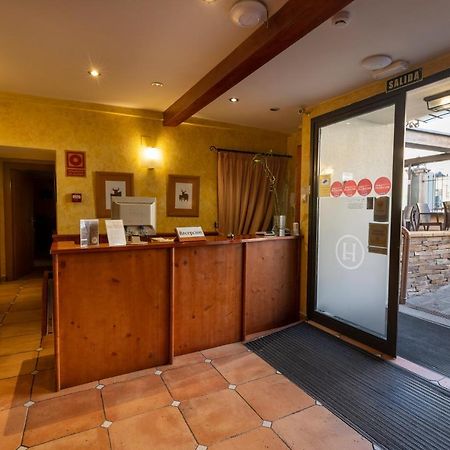 Hostal Restaurante Puerta Del Alcazar Ávila Luaran gambar
