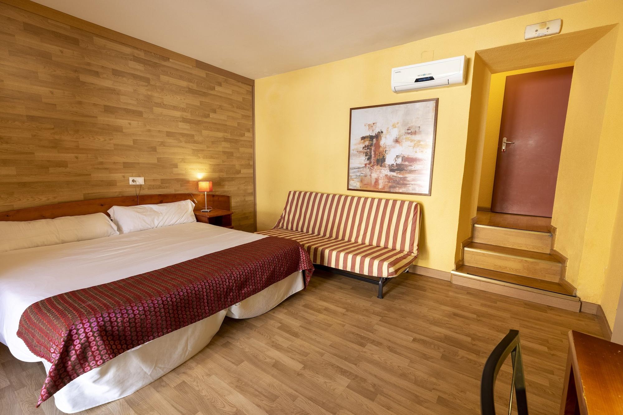 Hostal Restaurante Puerta Del Alcazar Ávila Luaran gambar
