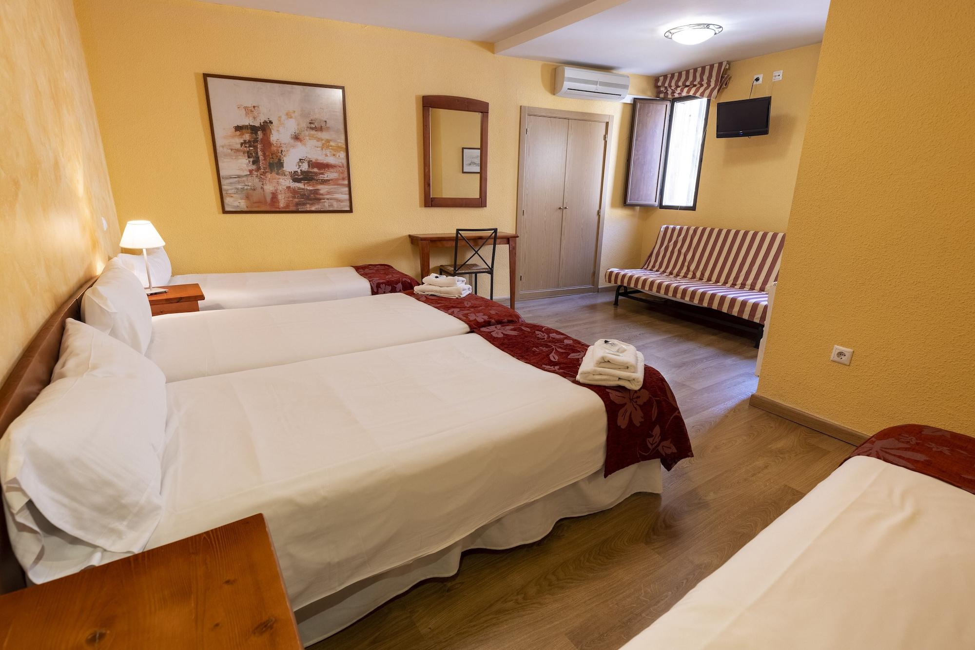 Hostal Restaurante Puerta Del Alcazar Ávila Luaran gambar