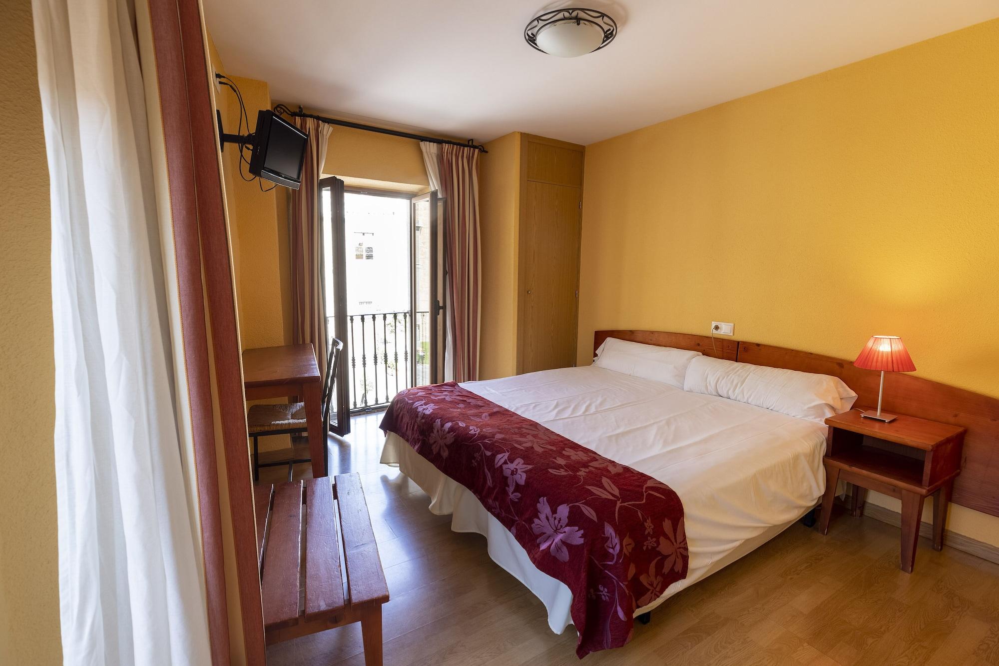 Hostal Restaurante Puerta Del Alcazar Ávila Luaran gambar