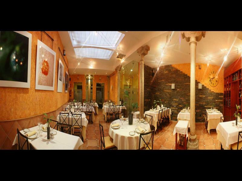 Hostal Restaurante Puerta Del Alcazar Ávila Luaran gambar